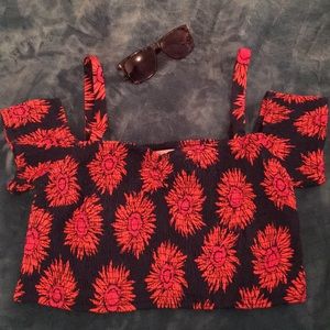 🌼 Band of Gypsies Crop top SZ L floral Smocked 🌸